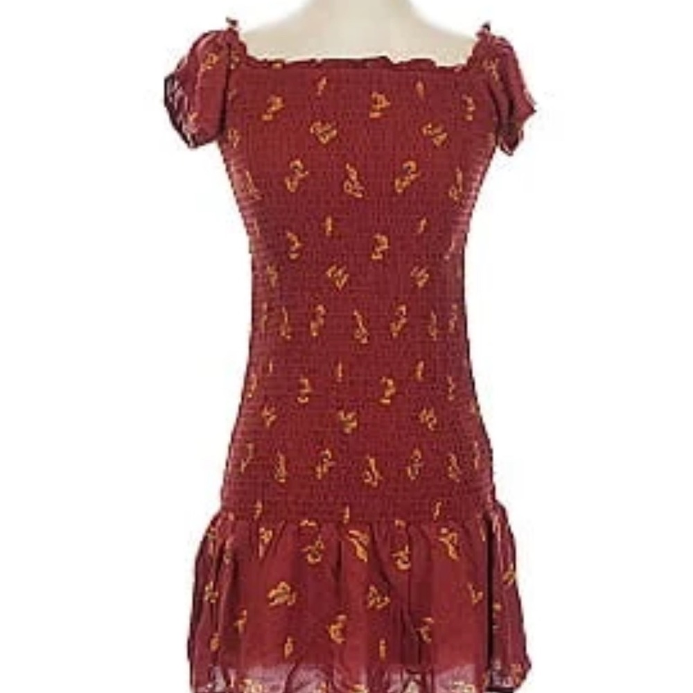 Women’s Size Small Red Floral Smocked Pattern Off the Shoulder Dress